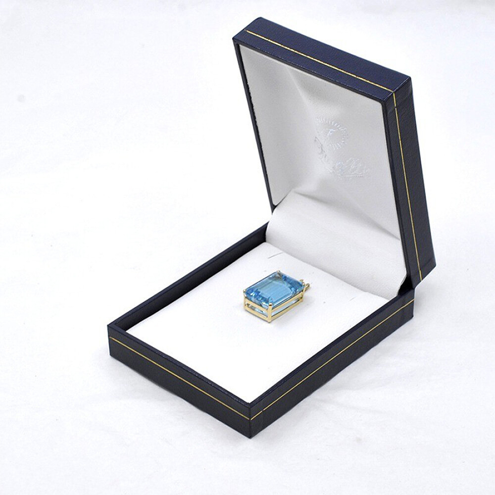 Colgante En Oro 18K Con Topacio Colgante En Oro 18K Con Topacio