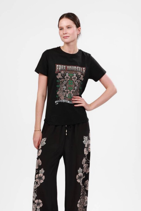 Pre Venta - Remera Blossom Black Pre Venta - Remera Blossom Black