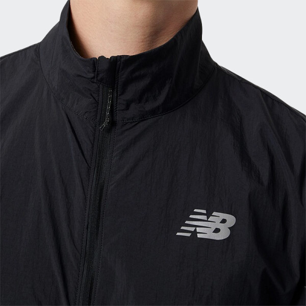 Cortavientos New Balance Impact Run Negro