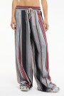 Pantalón rayas Gris