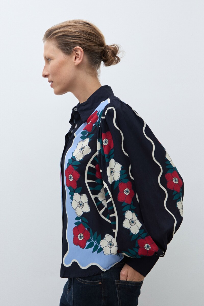Camisa estampa floral nativa azul marino