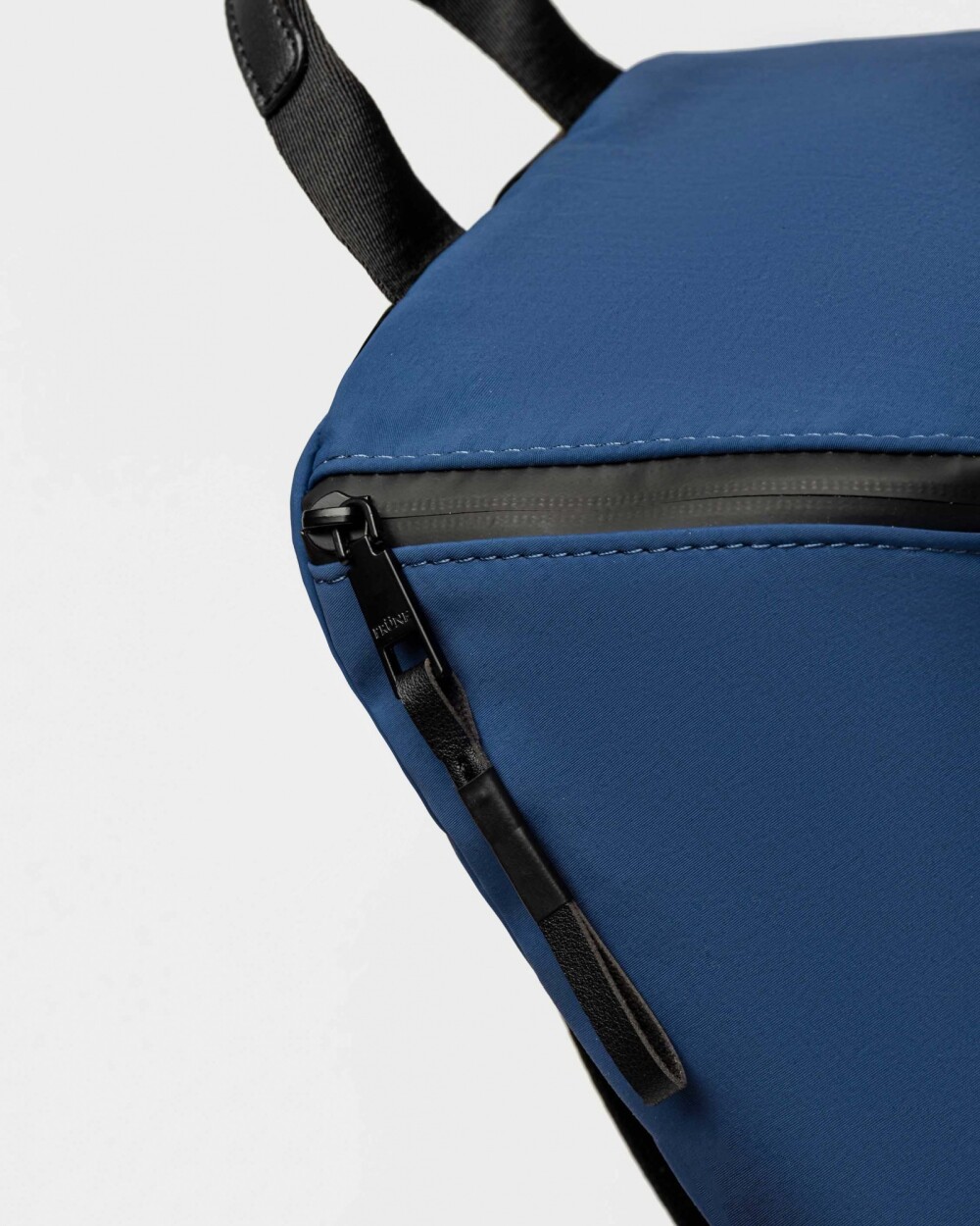 Mochila Adventure en nylon Azul
