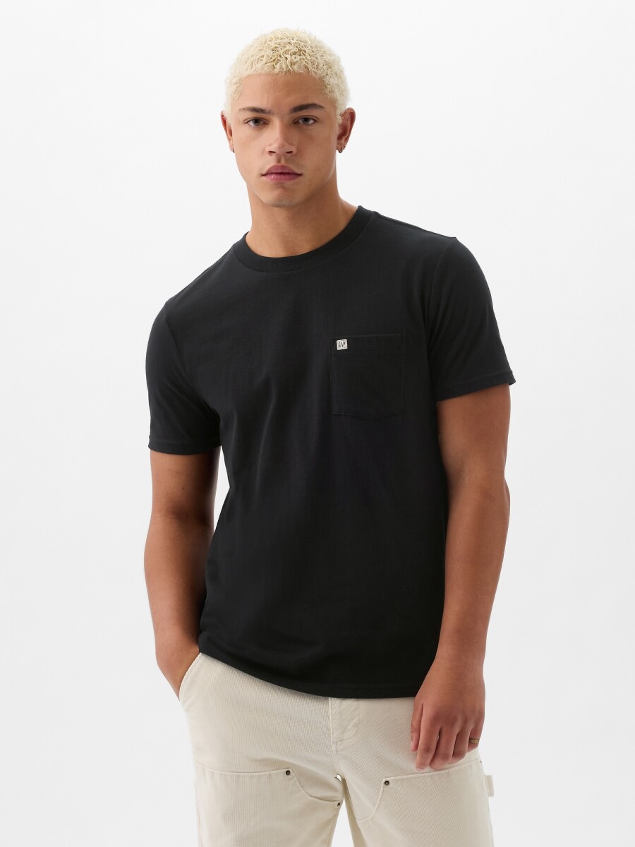 Remera Con Bolsillo Logo Gap Hombre - Black 