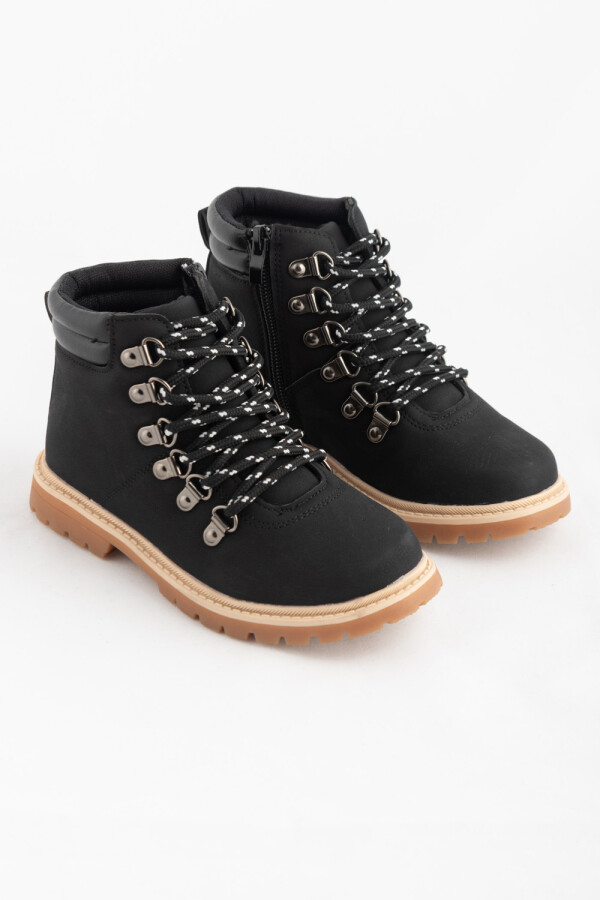 Bota acordonada Negro