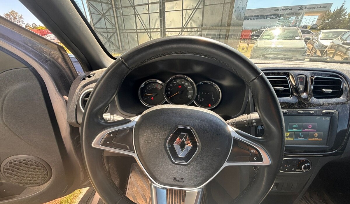 Renault Stepway Intense 1.6 CVT - 2022 Renault Stepway Intense 1.6 CVT - 2022