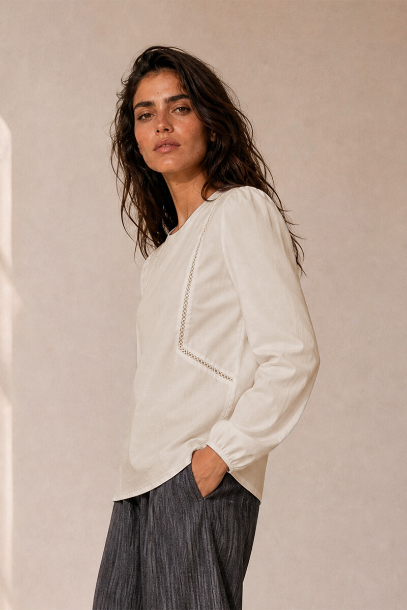 REMERA PAZ BEIGE