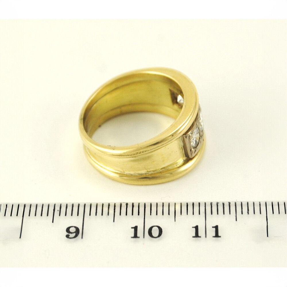Anillo Oro 18K Con 4 Brillantes Anillo Oro 18K Con 4 Brillantes