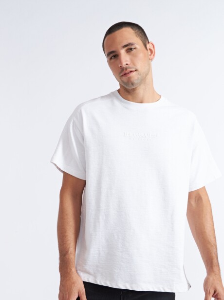 REMERA MIKKEL BLANCO