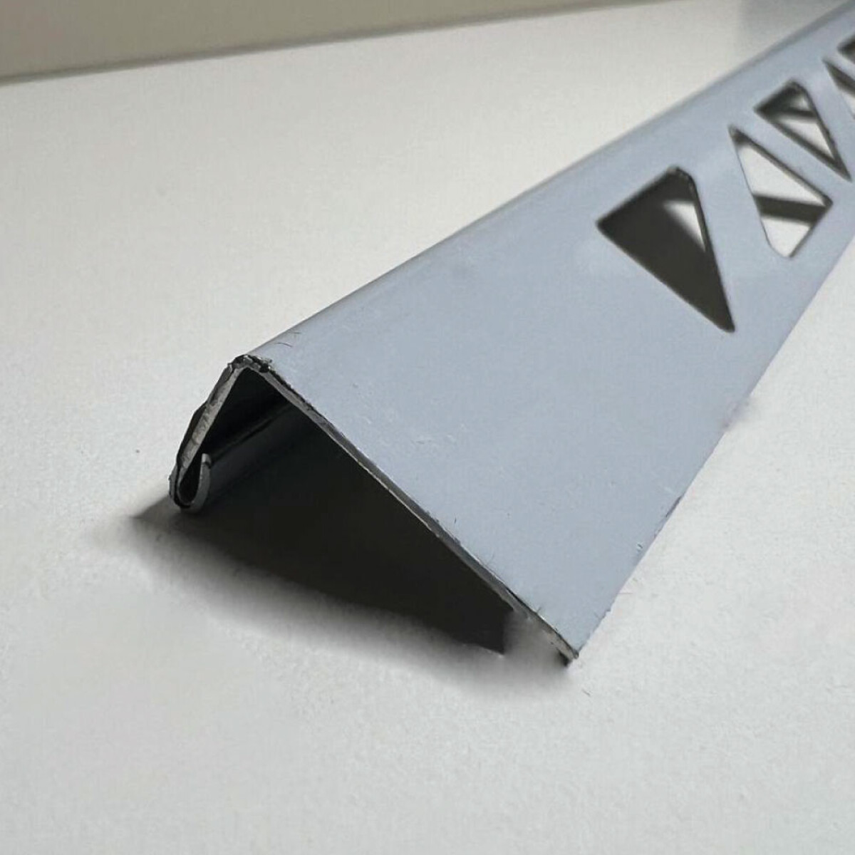 Varilla en L de acero inoxidable brillante de 10 mm 