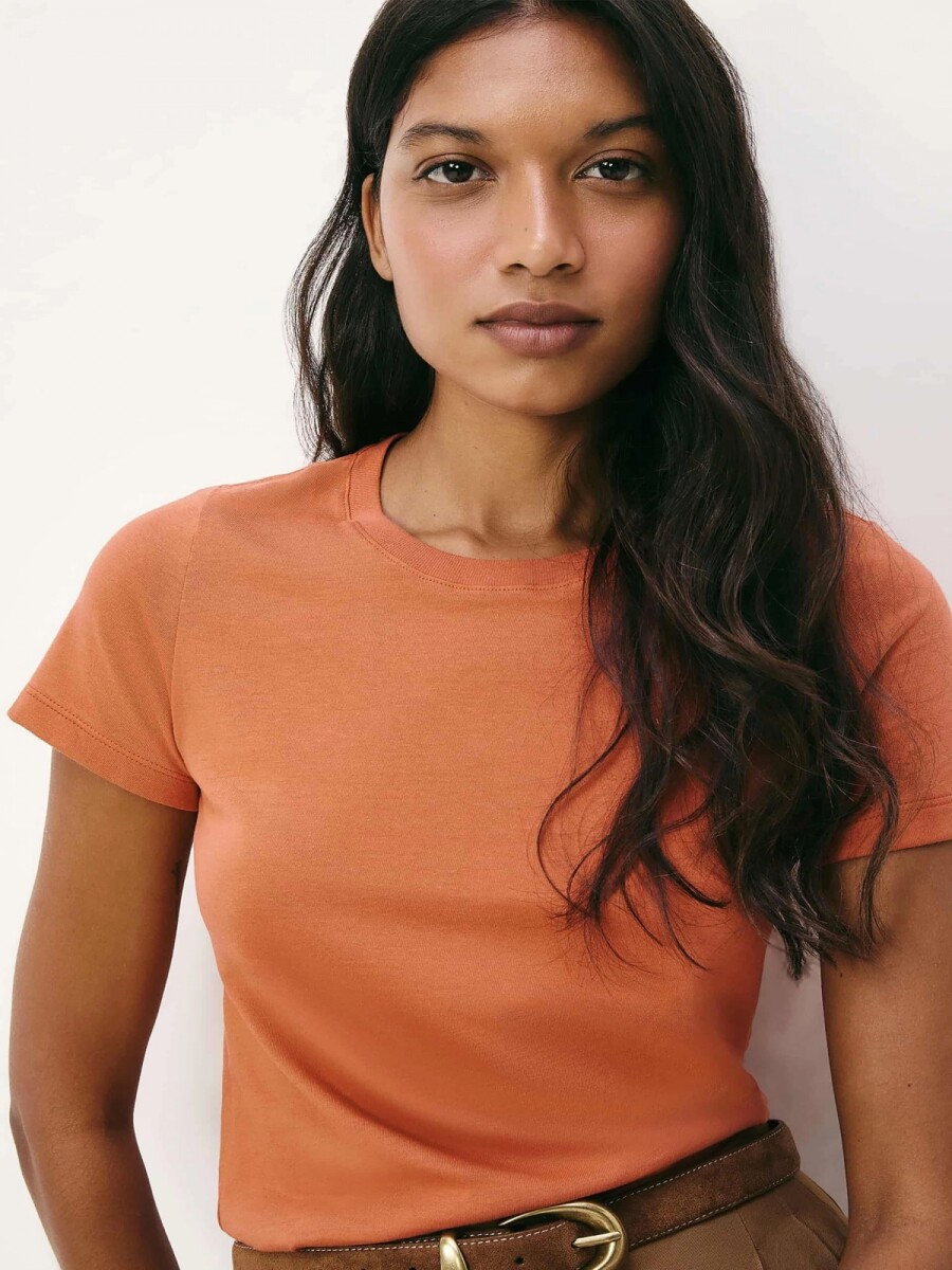 CAMISETA BÁSICA SLIM - NARANJA 