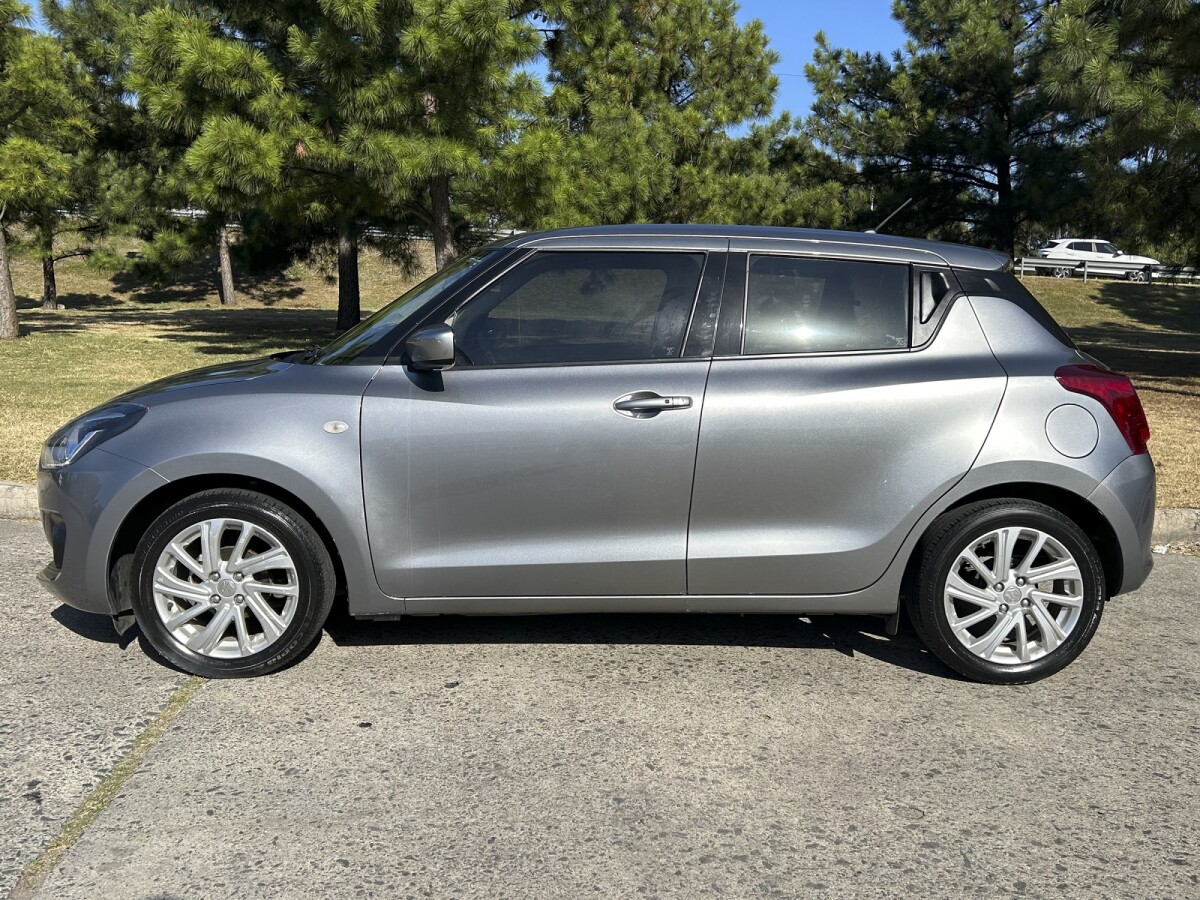 Suzuki Swift GLS Hybrid EXCELENTE ESTADO!|Permuta / Financia Suzuki Swift GLS Hybrid EXCELENTE ESTADO!|Permuta / Financia
