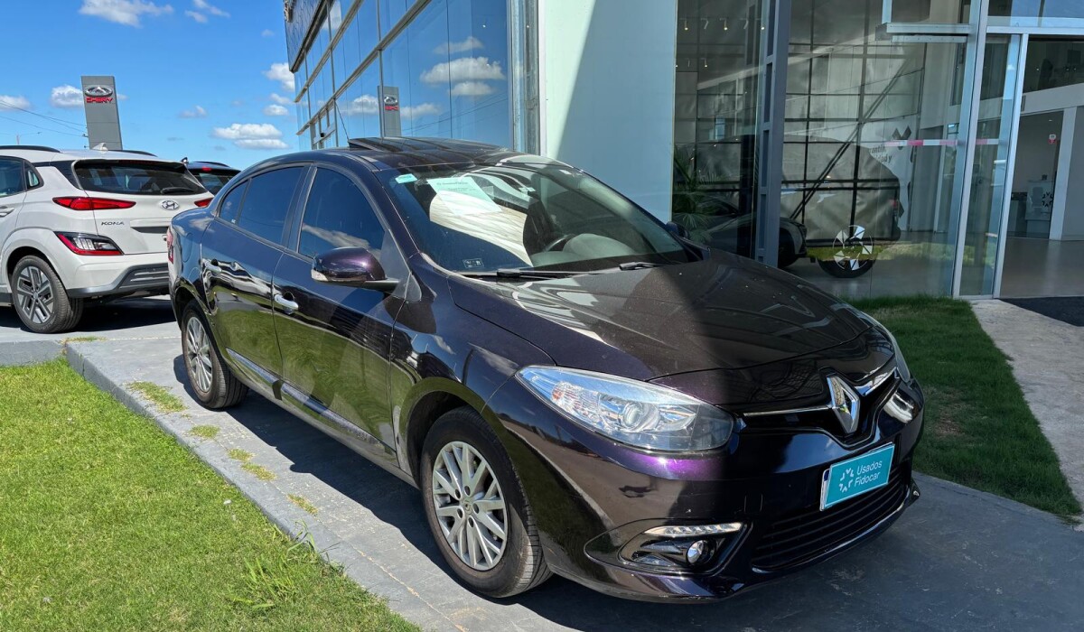 Renault Fluence Dynamique 2,0 MT - 2016 Renault Fluence Dynamique 2,0 MT - 2016