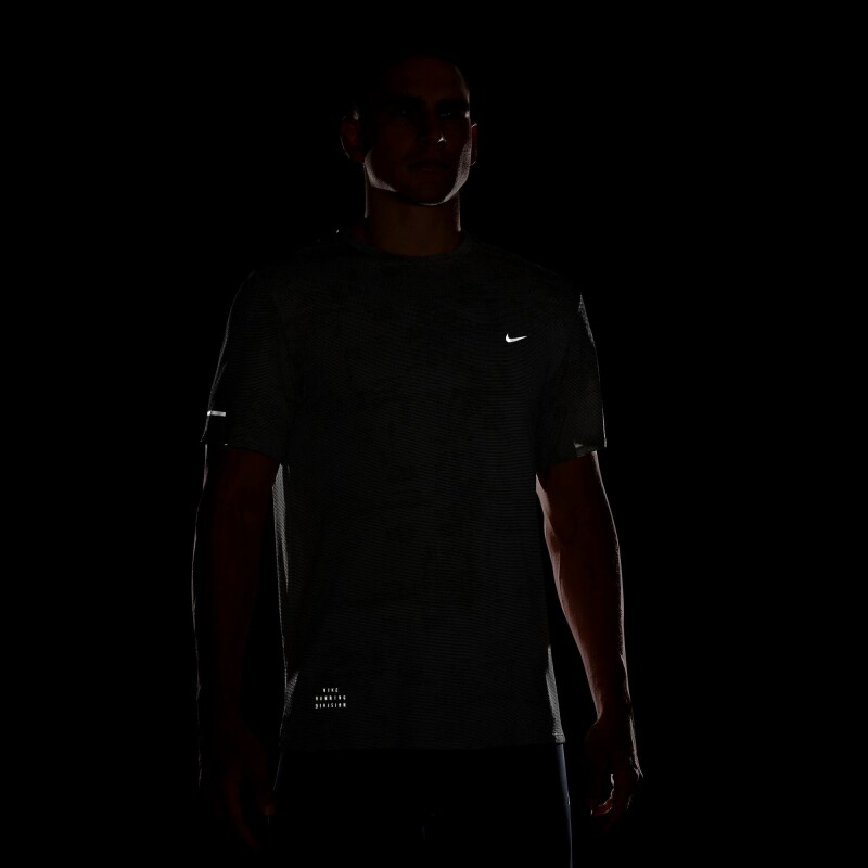M NK DFADV RUN DIV SS TOP Gris