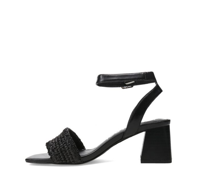 Sandalia RUVO con taco y tobillera Black