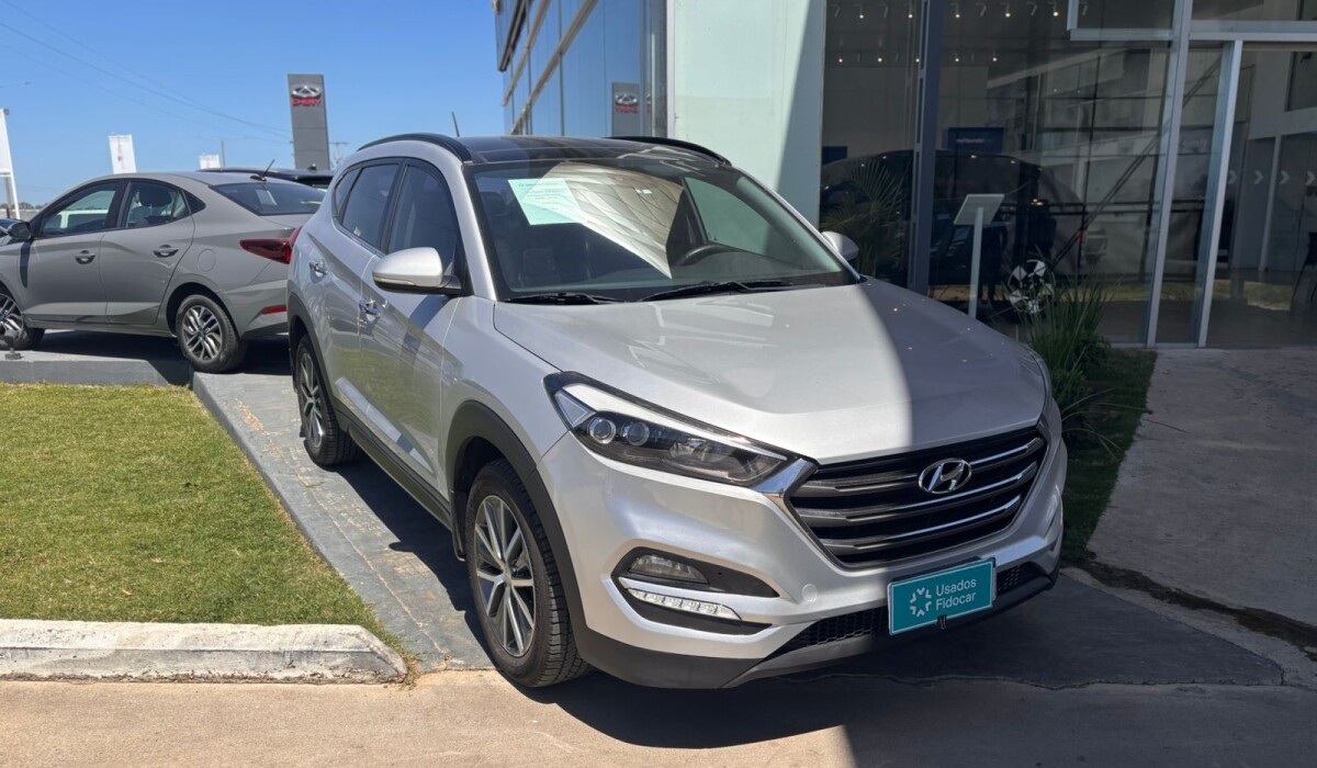 Hyundai Tucson 2.0 GLS Limited AT 4WD - 2016 Hyundai Tucson 2.0 GLS Limited AT 4WD - 2016
