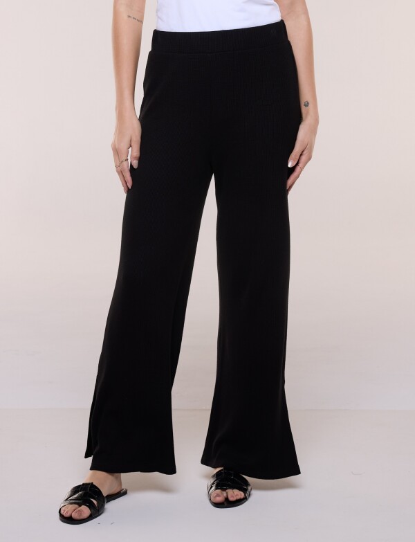 Jogger Flare Con Textura NEGRO