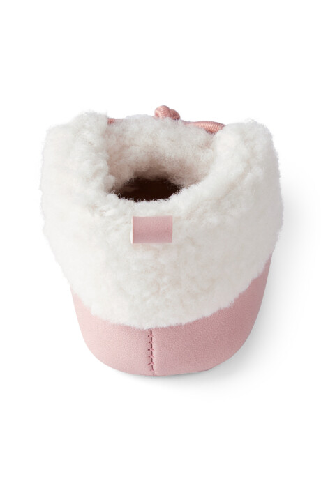 Botitas tipo mocasín Sin color