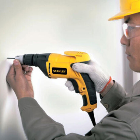 TALADRO ATORNILLADOR P/DRYWALL ENC 1/4 520W STDR5206 STANLEY ++ N/a