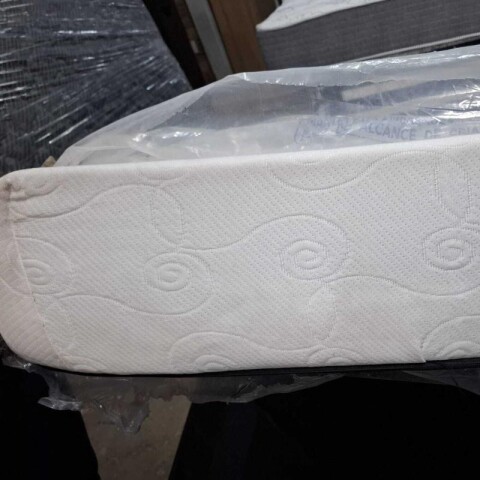 [ OUTLET ] Colchón Limay Espuma Alta Densidad 2 Plazas 140x190x22 cm [ OUTLET ] Colchón Limay Espuma Alta Densidad 2 Plazas 140x190x22 cm