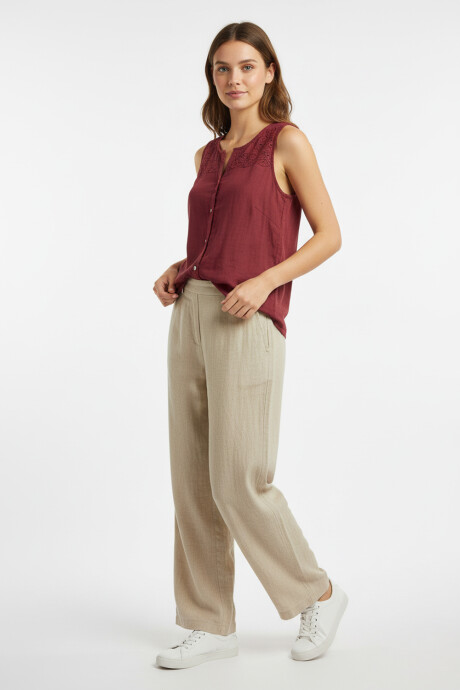 Musculosa Avi Bordeaux Claro