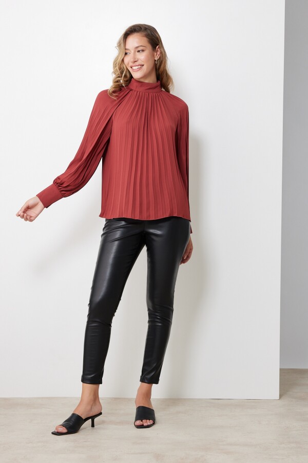 Blusa Plisada BORDEAUX