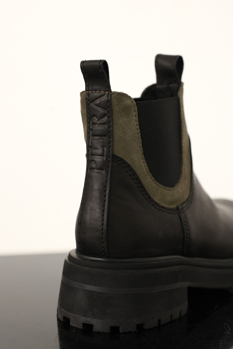 Bota Bosquera Negro/Verde