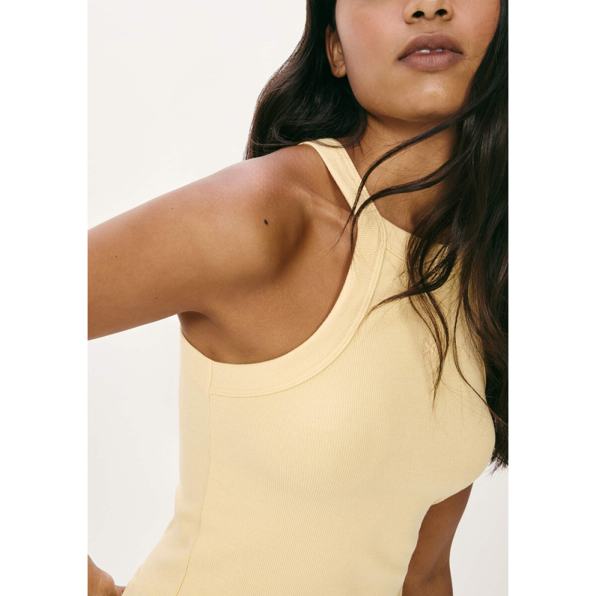 CAMISETA REGATA FEM - AMARELO CLARO 