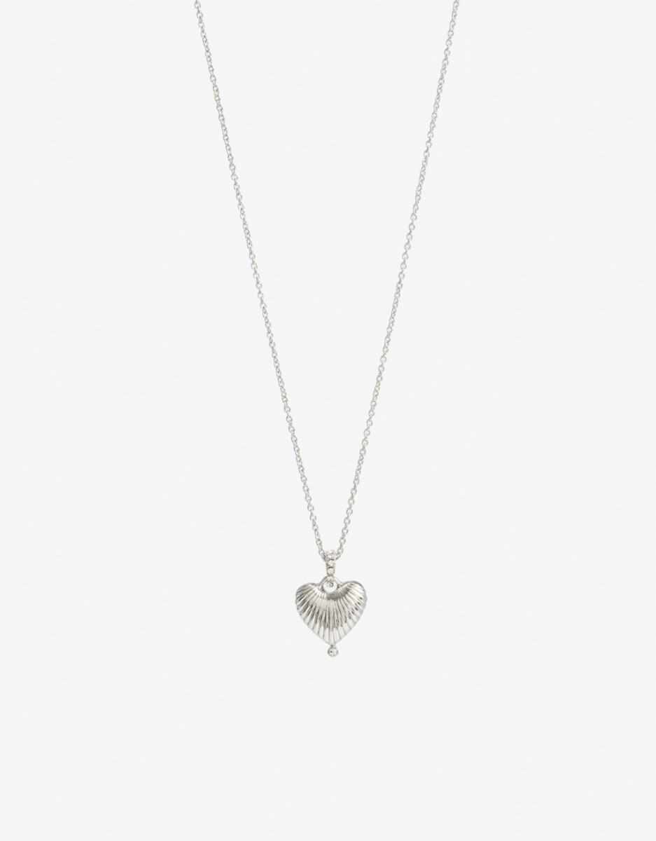 Cadena Corta Con Dije Corazón Plateado 