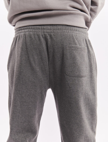 Pantalon felpa gris