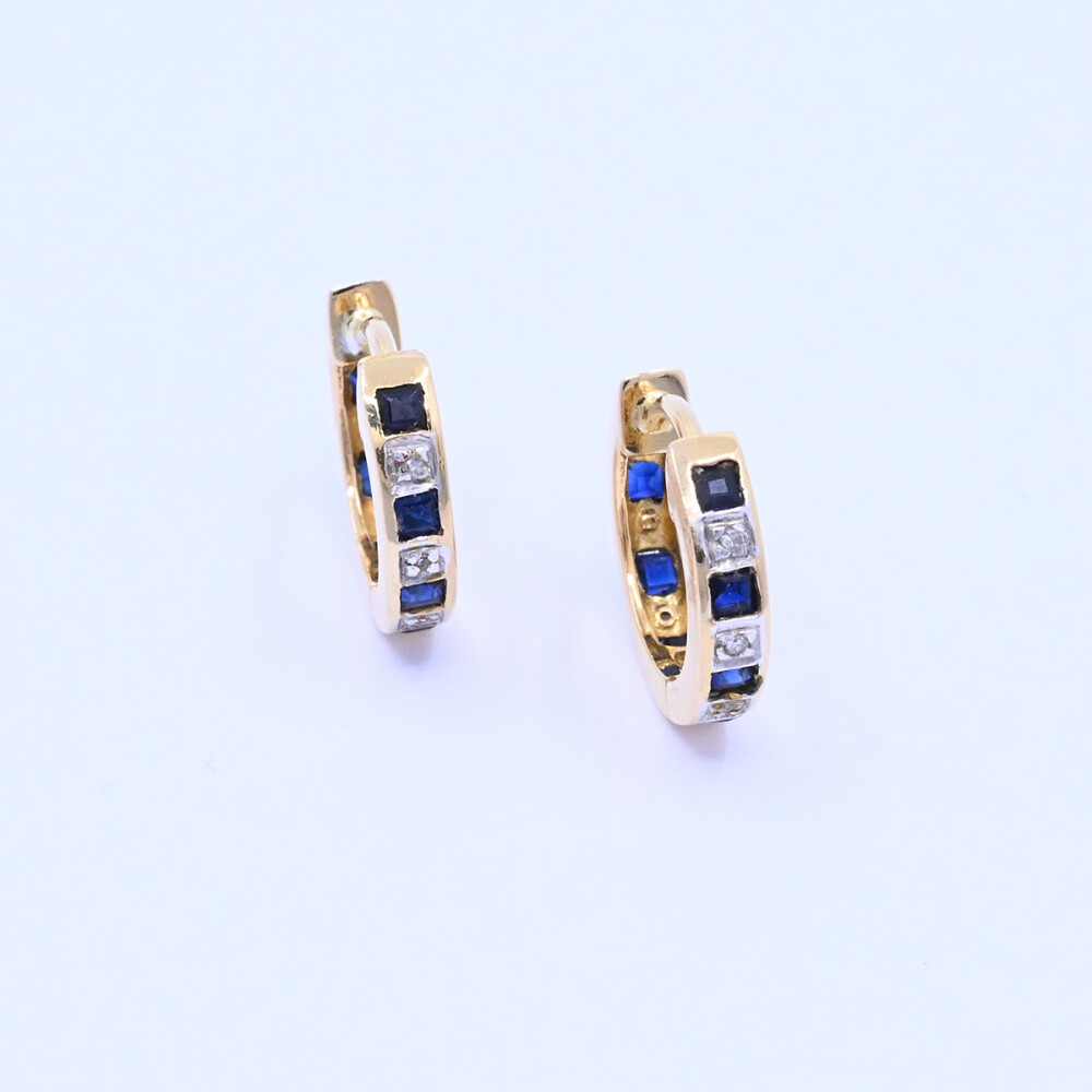 Aros oro 18k zafiros carré y brillantes Aros oro 18k zafiros carré y brillantes
