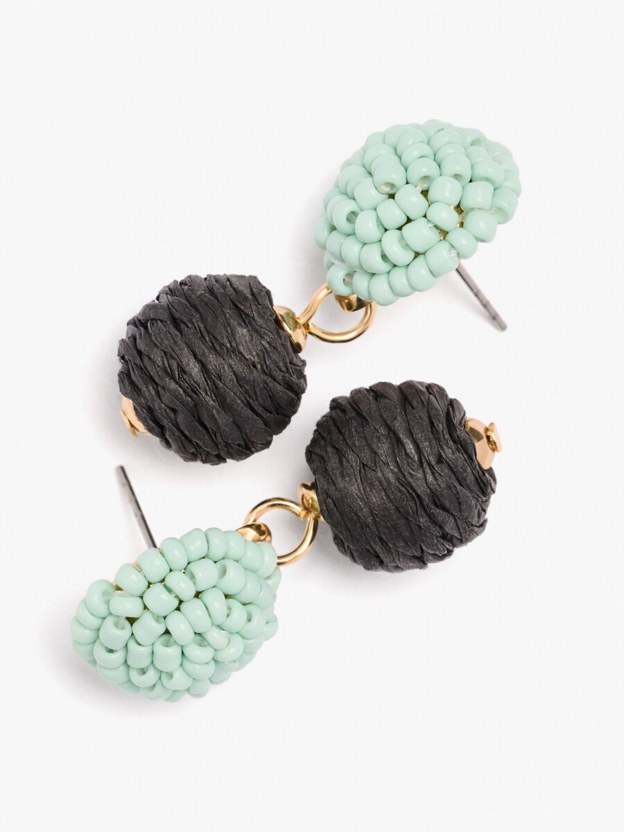 Pendientes Con Esferas Efecto Rafia multicolor