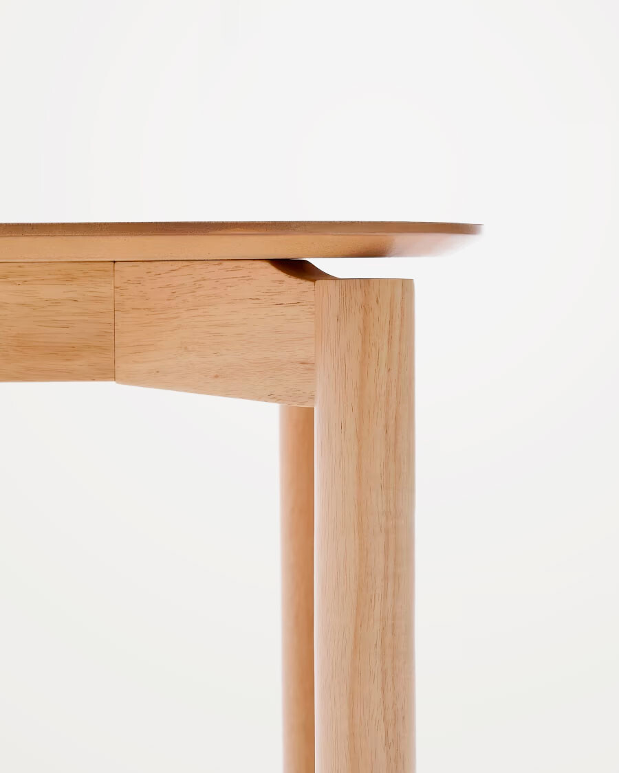 Mesa Indara cuadrada de chapa de fresno y madera maciza de caucho con acabado tono natural 100 x 100 cm