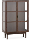 Vitrina VESTERBY baja 2 puertas roble osc Vitrina VESTERBY baja 2 puertas roble osc