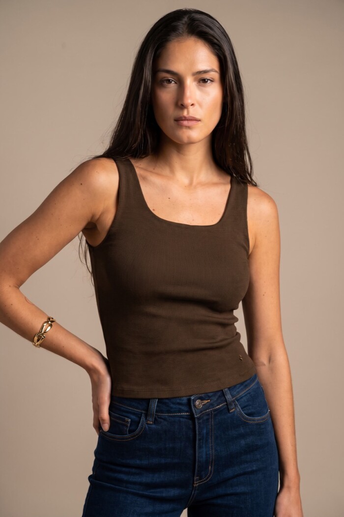 Top Musculosa Safari