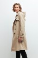 Trench impermeable con capucha desmontable beige