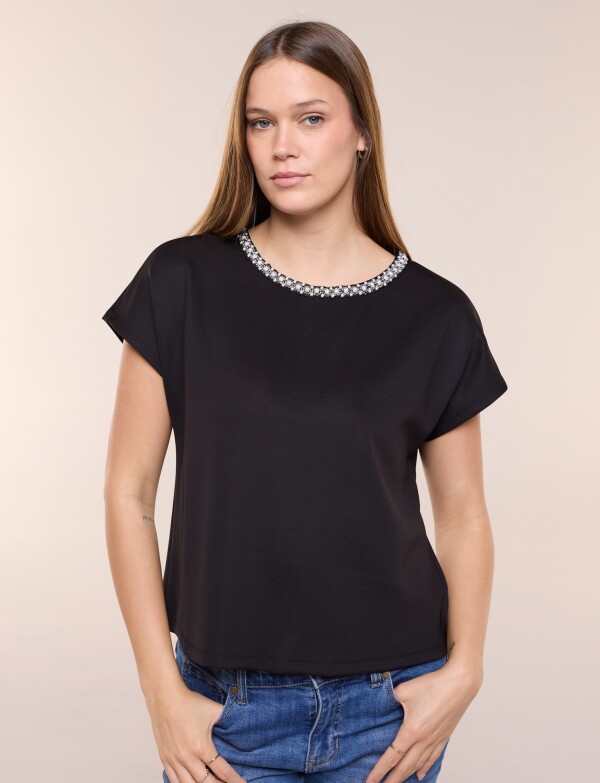 Blusa Con Bordado De Perlas En Escote NEGRO