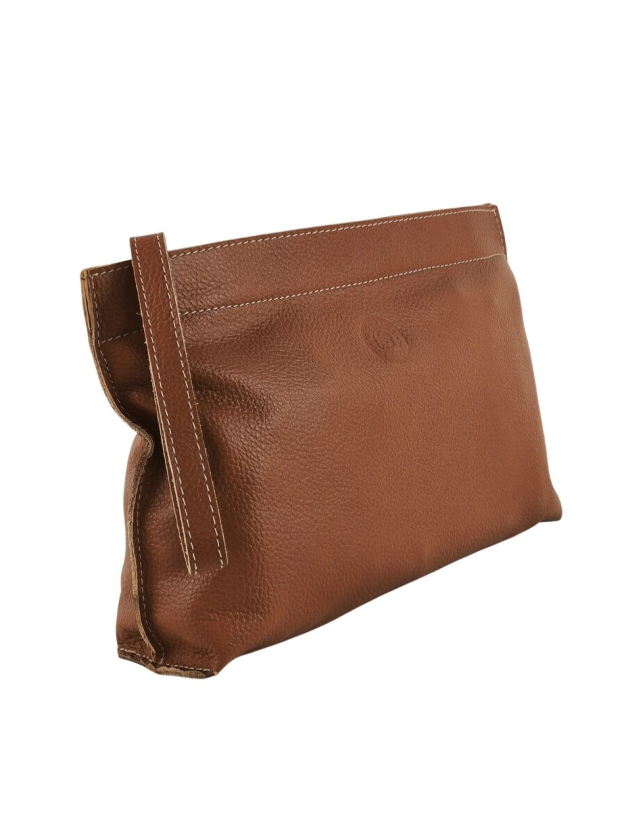 Sobre de mujer en cuero - Dulce de Leche 