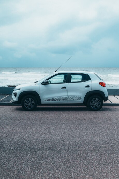 RENAULT KWID X GLASSY WAVES Renault Kwid X Glassy Waves