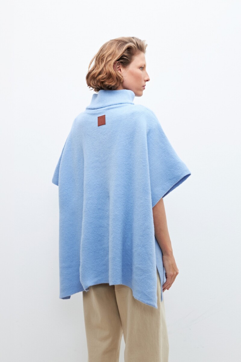 Sweater oversize con cierre celeste