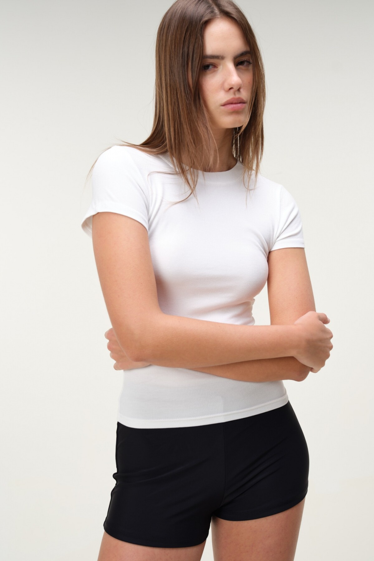 Remera Entallada Rib Crudo