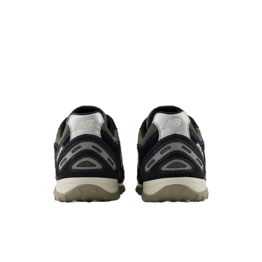 Championes New Balance 204 - Negro Championes New Balance 204 - Negro