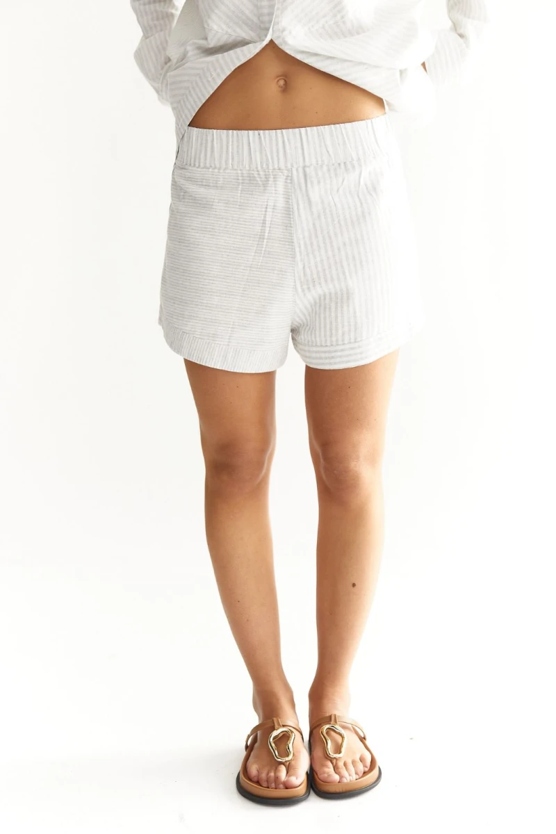 Short Helena Gris