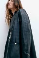 Chaqueta de cuero ecológico troquelado negro