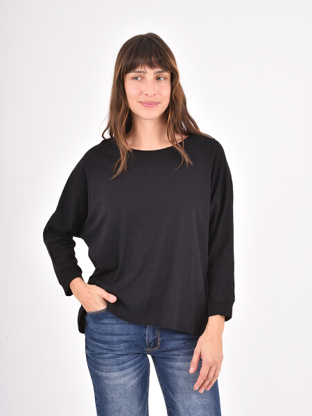 REMERA SANTOU NEGRO