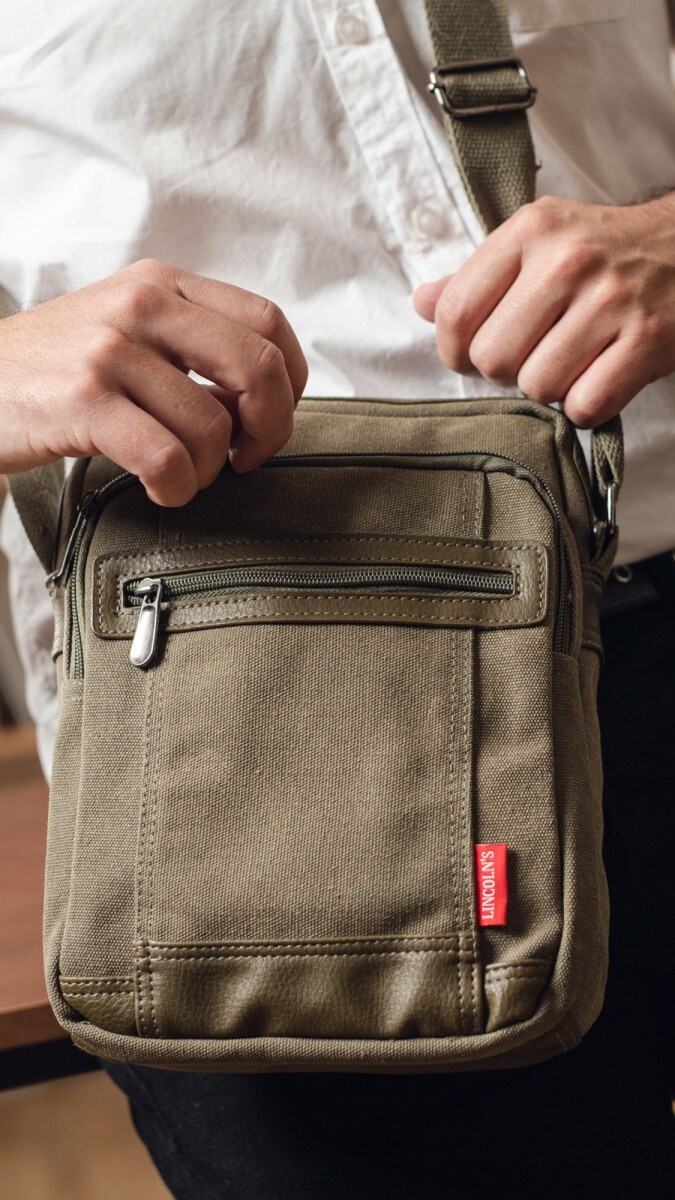 MORRAL MONTE MERU - CANVAS VERDE MILITAR 