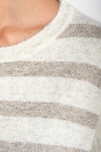 Sweater Rayado Nácar