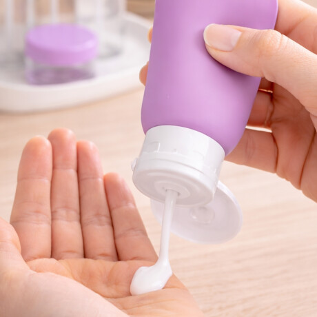 Set de 8 frasquitos de silicona para viaje Violeta