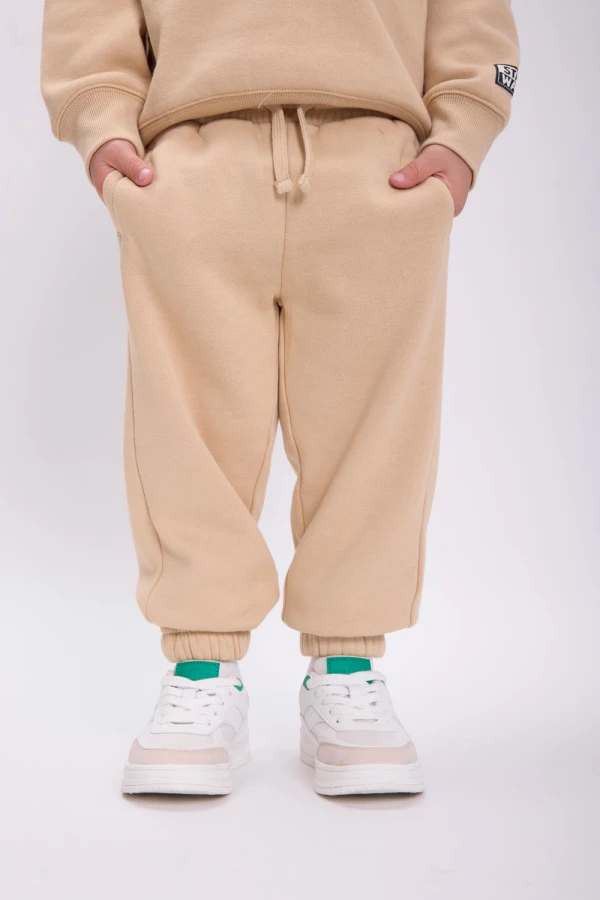 Pantalón deportivo jogger Tostado