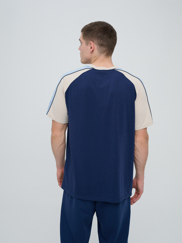 REMERA BORN Umbro Hombre 017