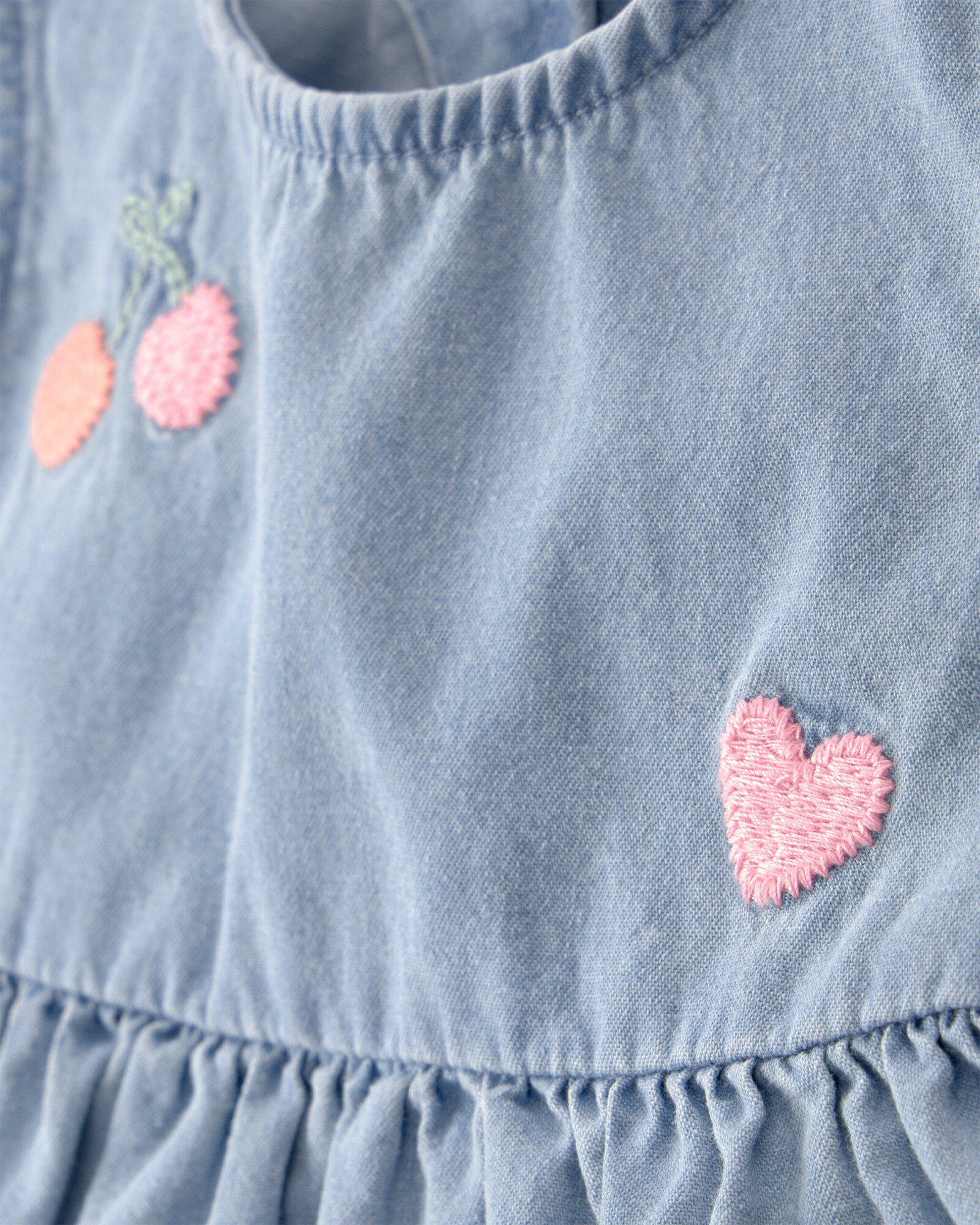 Set tres piezas, short y musculosa de chambray más body de algodón rosado Sin color